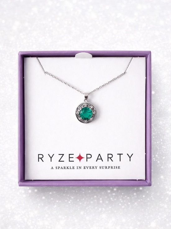RYZE PARTY Jewelry - .925 Sterling Silver Necklace with Grand Turk Crystal Pendant